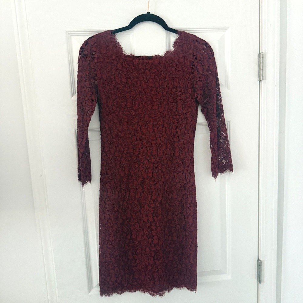 Diane Von Furstenburg Lace Sheath Dress Long Sleeve Burgundy Zipper Cocktail Red